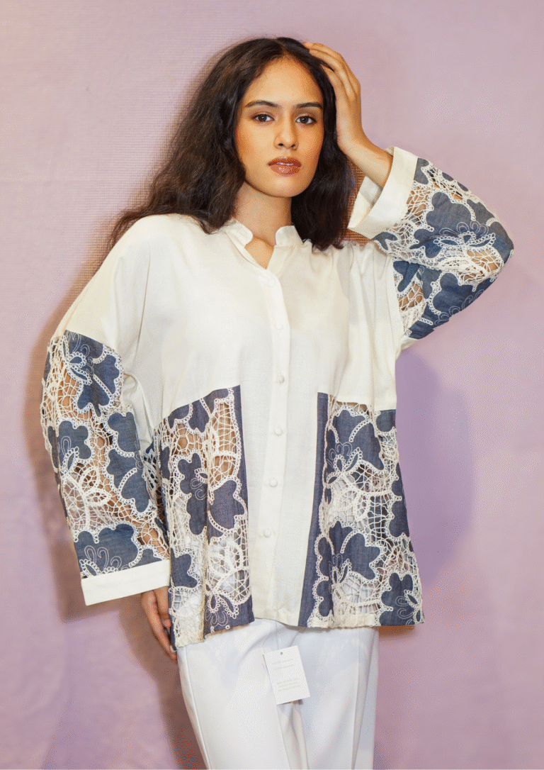 Cream and White Watercolor Background Document A4 (5)